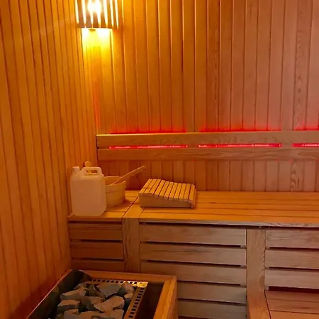 Twin Towers, Sauna, Swimming Pool Ajax Holiday *