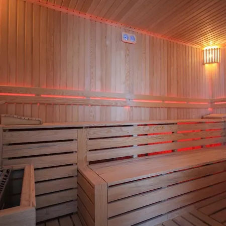 Twin Towers, Sauna, Swimming Pool Ajax Holiday *
